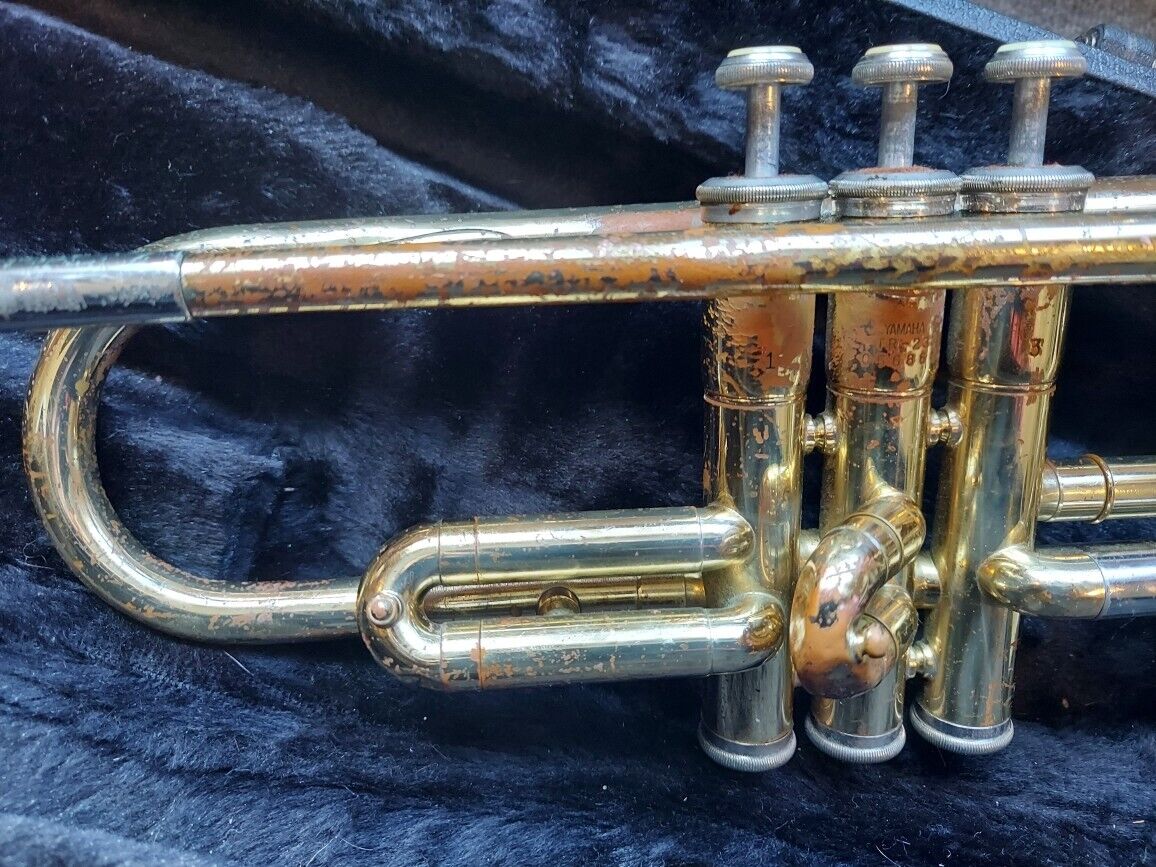 Yamaha YTR-232 Trumpet Brass with case & mouthpiece, Good Yamaha YTR-232 Trumpet Brass with case & mouthpiece, Good