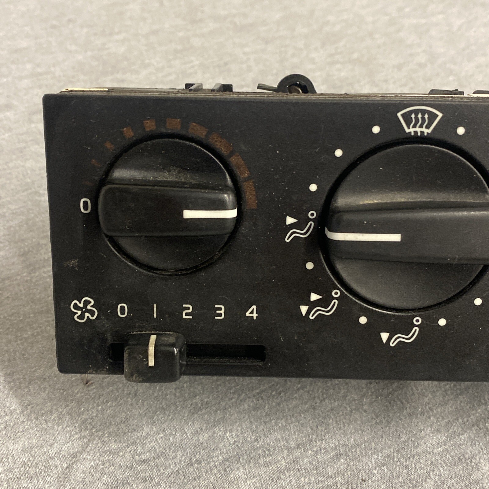 1993 - 1997 Volvo 850 A/c Heater Climate Temperature Control Unit 