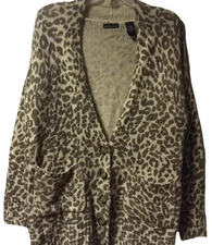 Moda International ~ Women’s ~ Sweater ~ X-Small ~ XS ~ Leopard Print