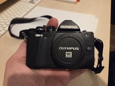 Olympus OM-D E-M10 Mark II  40-150mm f4-5.6 m.zuiko digital r ed msc