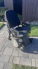 Quantum Rehab Q6 Edge Electric Wheelchair with remote and batteries