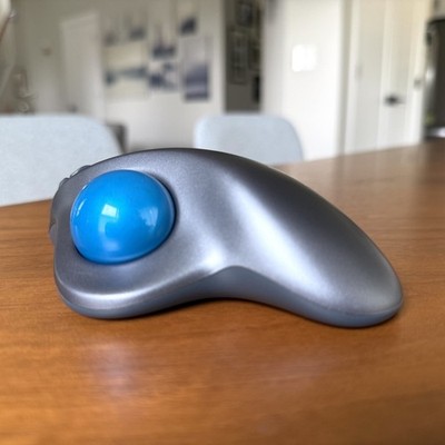 Logitech M570 Wireless Trackball - Ergonomic Design for Mac / PC
