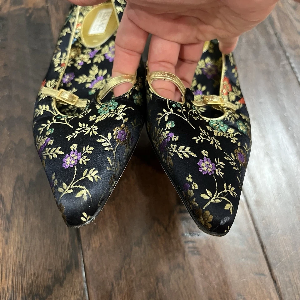 Vintage ISAAC Floral Silk Brocade Loafers - Image 3 of 4