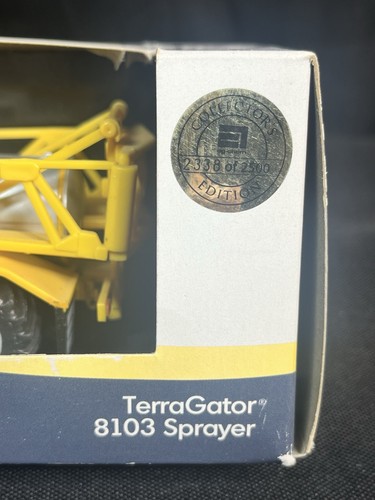 NEW RARE AG CHEM TERRA GATOR 8103 SPRAYER 1/64 LIMITED EDITION 2338/2500 NEW - Picture 2 of 10