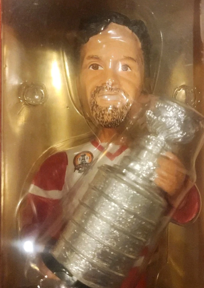Brendan Shanahan 2002 Stanley Cup Bobblehead Detroit Red Wings NHL #14 Men Of Ic - Image 2 of 4
