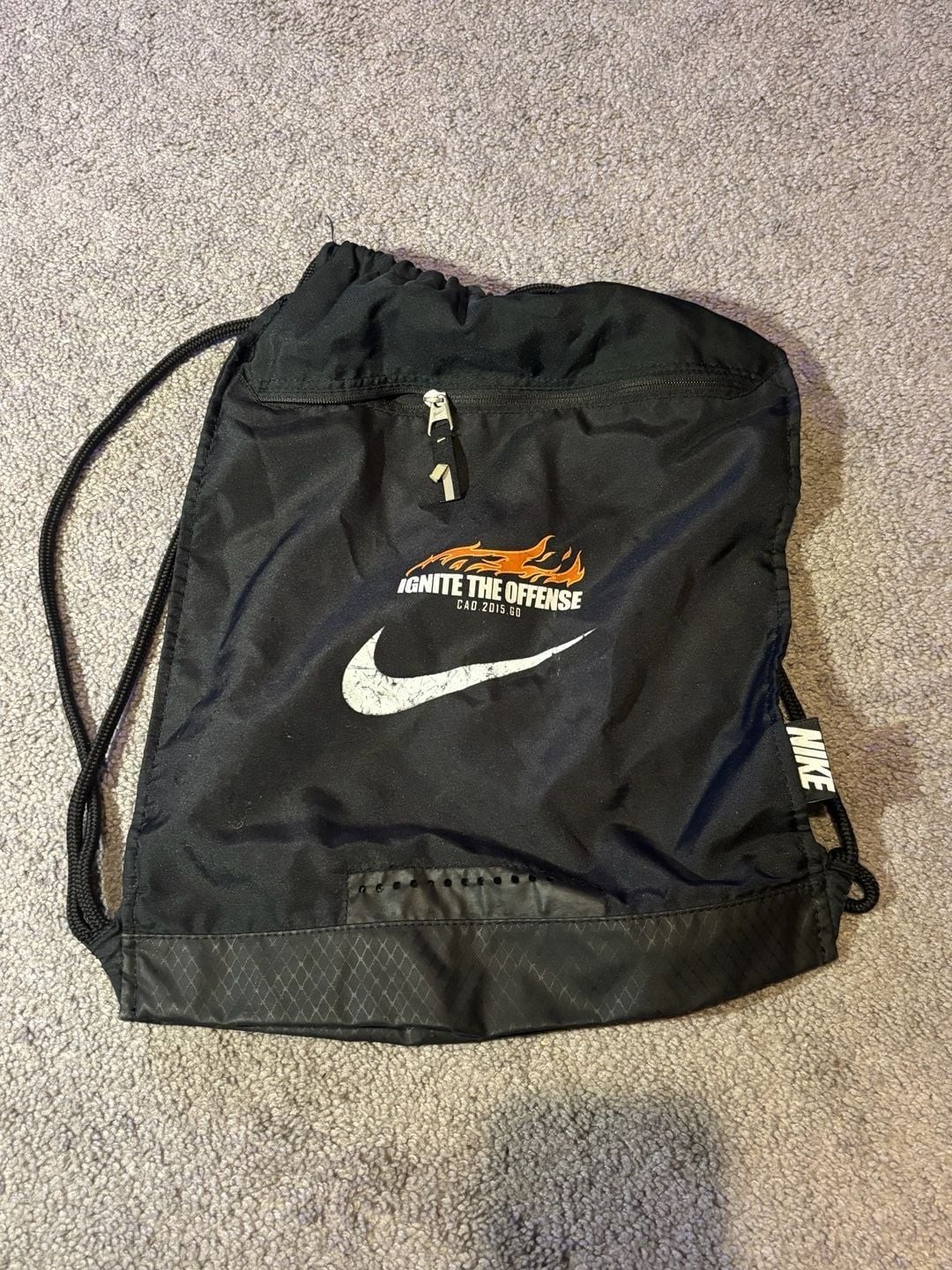 Nike Black Drawstring Gym Bag Backpack With Zipper Pocket “Ignite The Offense�