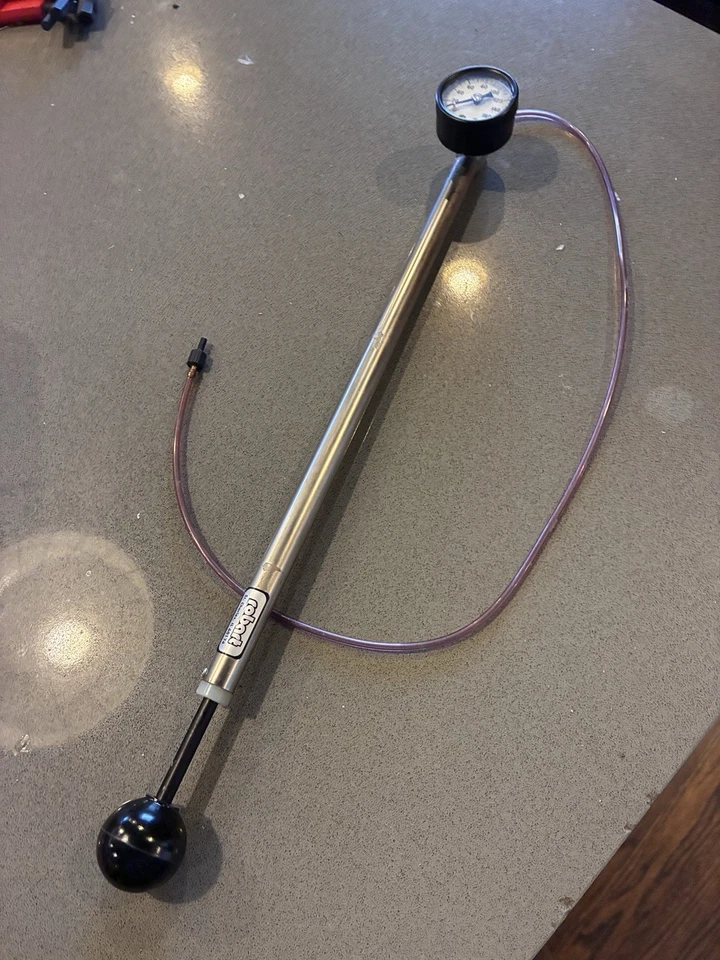 Bomba Robart para retracción neumática para avión modelo Balsa R/C Foto 4 de 4