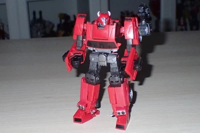 Transformers Generations Legacy United Autobot Cliffjumper - Imagen 1 de 2