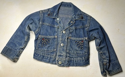 Vintage 50er Jahre Kinder Gr.2 Jeansjacke mit silbernen Nieten & roten Edelsteinen Westernkleidung - Bild 1 von 16