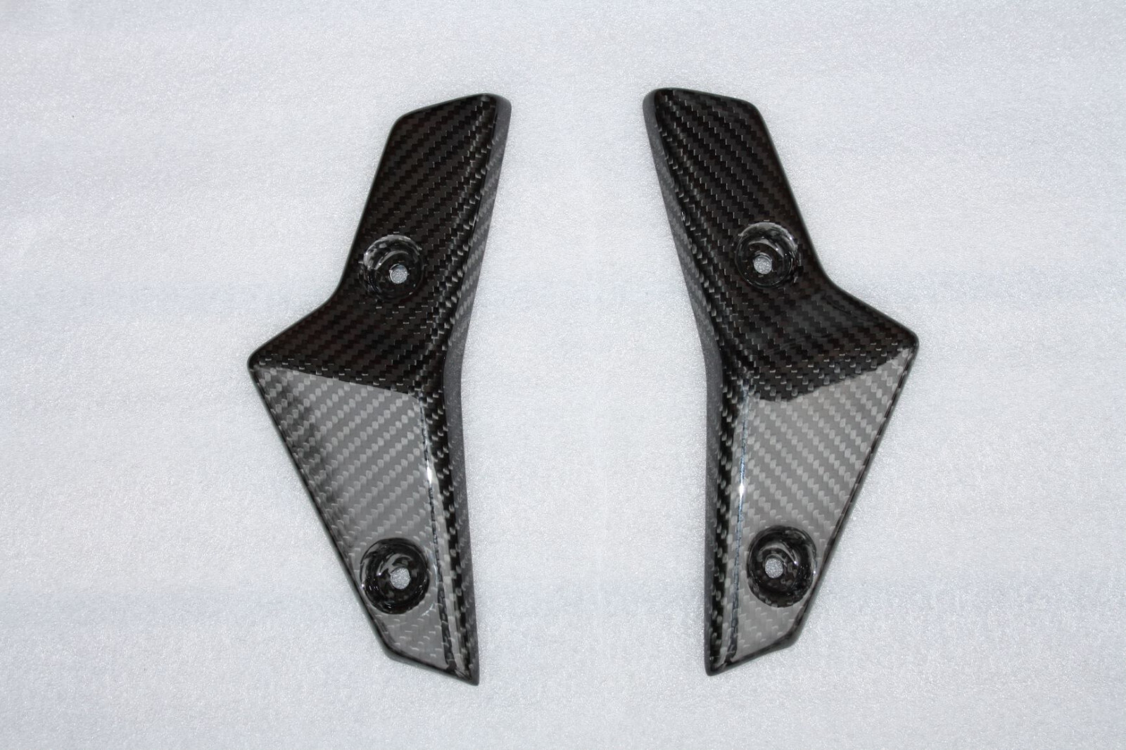 Écopes de radiateur Triumph Street Triple 765 S R RS 2020-2022 carbone brillant