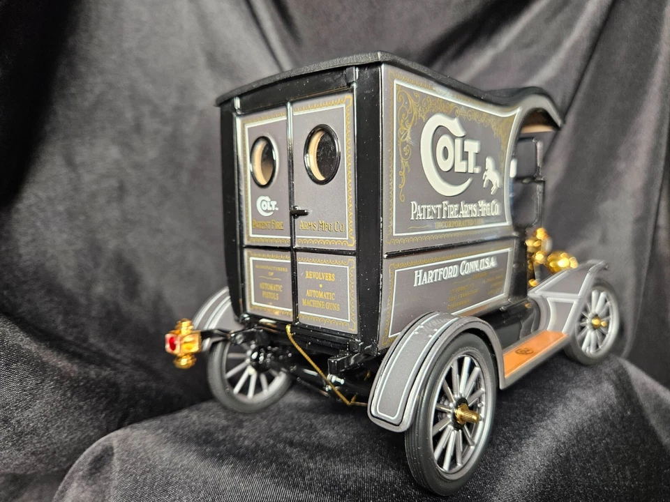 Franklin Mint 1913 Ford Modelo T Colt Armas de Fuego Escala 1:16 Inv. #4062 Foto 2 de 4