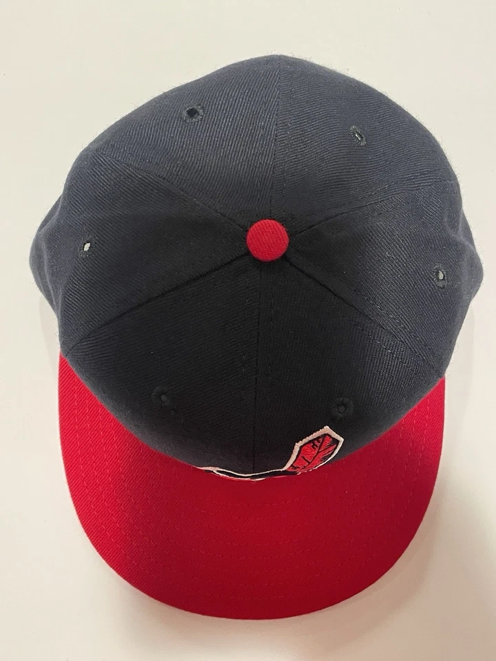 Vintage New Era Cleveland Indians Fitted Cap Hat 7 1/8 5950 Diamond Collection - Image 4 of 4