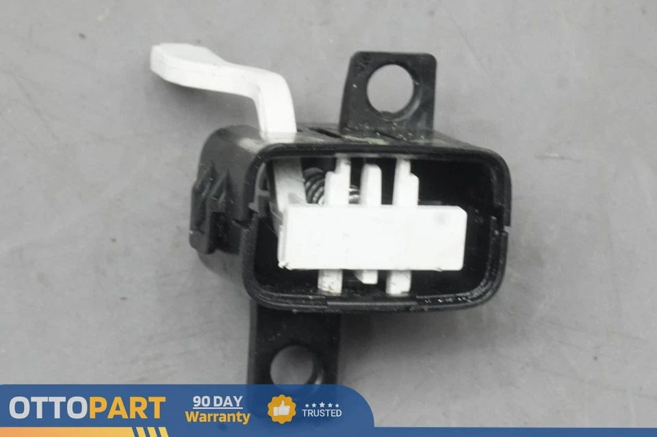 Módulo sensor radar punto ciego lado derecho Hyundai Genesis 2011-2016 95821 C1000 Foto 2 de 4