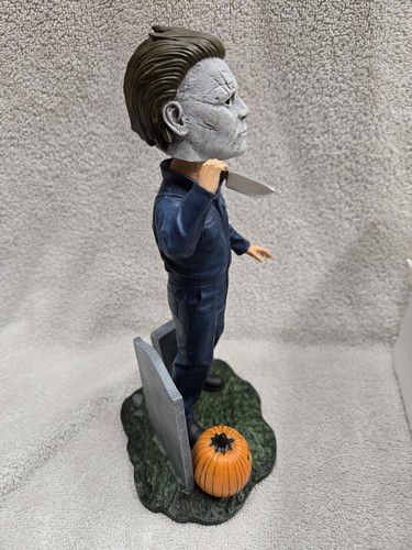 Halloween Michael Myers Head Knockers Hand Painted Collector’s Figure By NECA™ - Picture 6 of 8