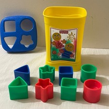 Fisher-Price Babys First Blocks Shape Sorter Yellow Bucket 10pc Set B1068 2002