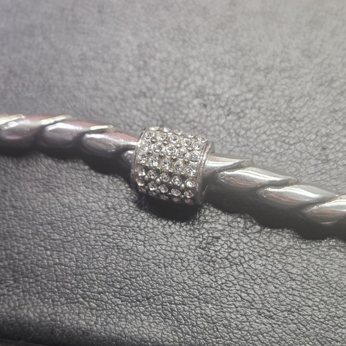 Pulsera Brighton Meridian Cuerda Torcida Pavé Cristal Eslabón 7" Tono Plata - Imagen 5 de 15