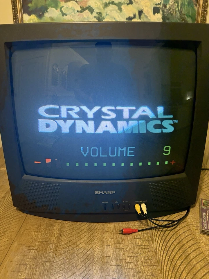 Sharp 19R-M100 19” CRT TV Retro Gaming Television With Remote - Tested  – AV - Image 4 of 4