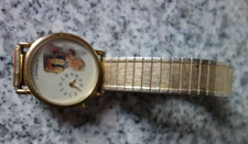 M.I. Hummel Armbanduhr Motiv Hum 451 "Nur ein Viertelstündchen" * Metallarmband