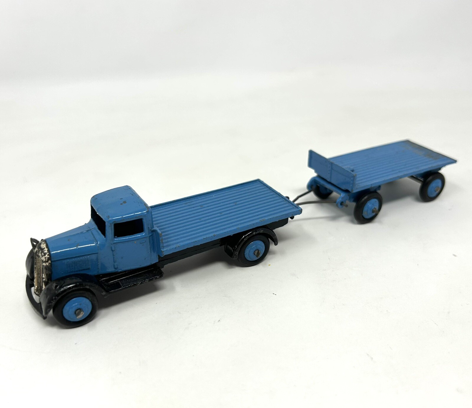 Dinky Toys England Camion Flat Truck Ref 25 38/48 État De Jeu Gris