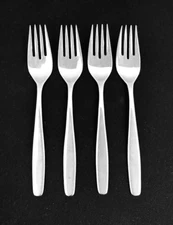 WMF Cromargan ACTION Set Of 4 SALAD FORKS 7" Stainless Flatware 18/8 Korea