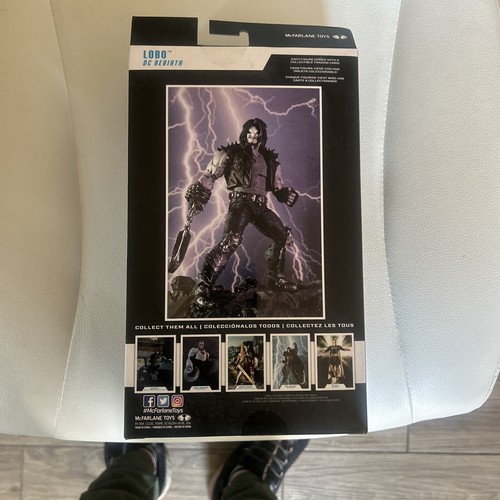 McFarlane Toys DC Multiverse Gray Lobo 7 inch Action Figure - 15177 - Picture 3 of 6
