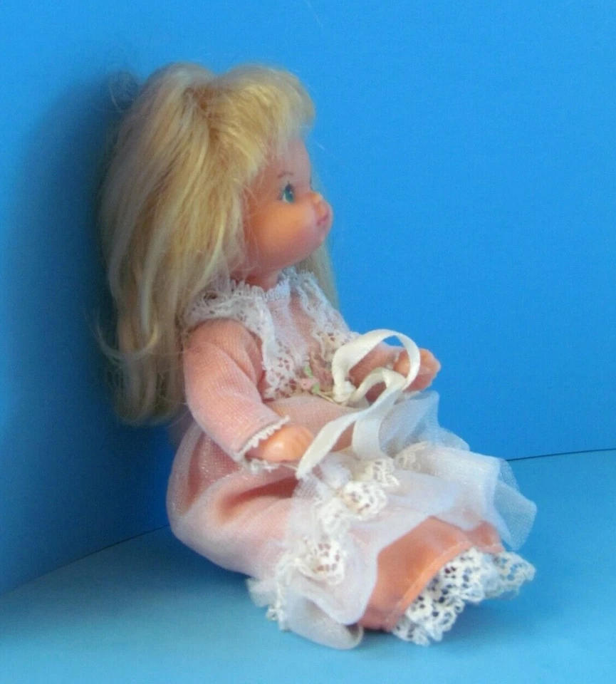 VTG 1976 Heart Family Toddler Doll Redressed in Rare Metal Snap Dress 4" L@@K - Image 2 of 4