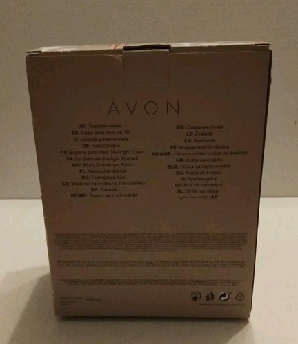 Casa Tealight Avon Navidad Metal Blanco con Tealight Nueva en Caja - Imagen 14 de 14