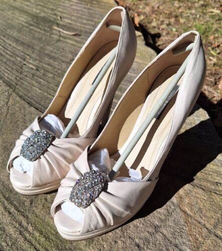 Tony Bianco Ladies 9 Bridal Shoes rhinestone Pearl platform heel Sparkly Glitter - Picture 2 of 24