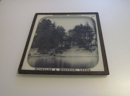Glass Magic Lantern Slide UNIDENTIFIED RIVER SCENE PROBABLY INDIA C1900 - Picture 2 of 2