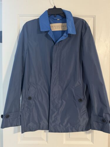 $795 Chaqueta Exterior Burberry Brit 'Kentbury' Acero Azul Repelente al Agua Para Hombres M - Imagen 2 de 13