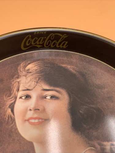 Coca-Cola 1973 Oval Tray Lady Drinking Glass of Coke 1928 Reproduction - Picture 5 of 15