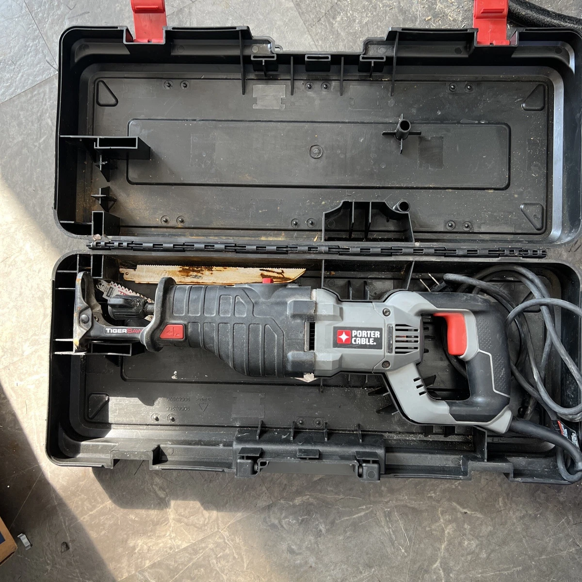 Porter Cable 8.5 Amp Corded Orbital Reciprocating Saw PC85TRSO With Case