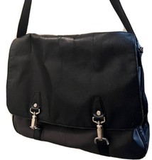 LEVENGER MESSENGER BRIEFCASE COMPUTER BAG. BLACK LEATHER TRIM ADJUSTABLE STRAP