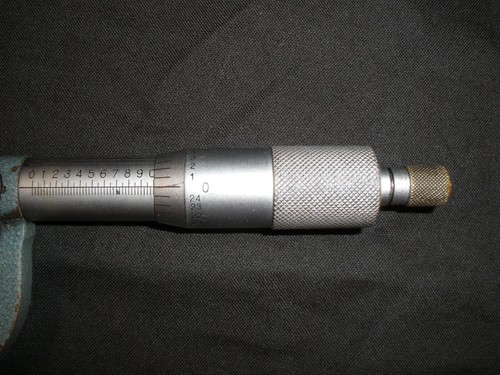Mitutoyo Series 103 Outside Micrometer 0-1 inch, 0-25mm lot 113 - Picture 6 of 9