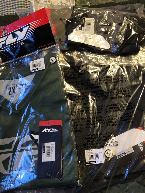 New W/Tags Fly Racing F-16  Blk/ Grn Pants S-40, 2xl Green Jersey Gloves.