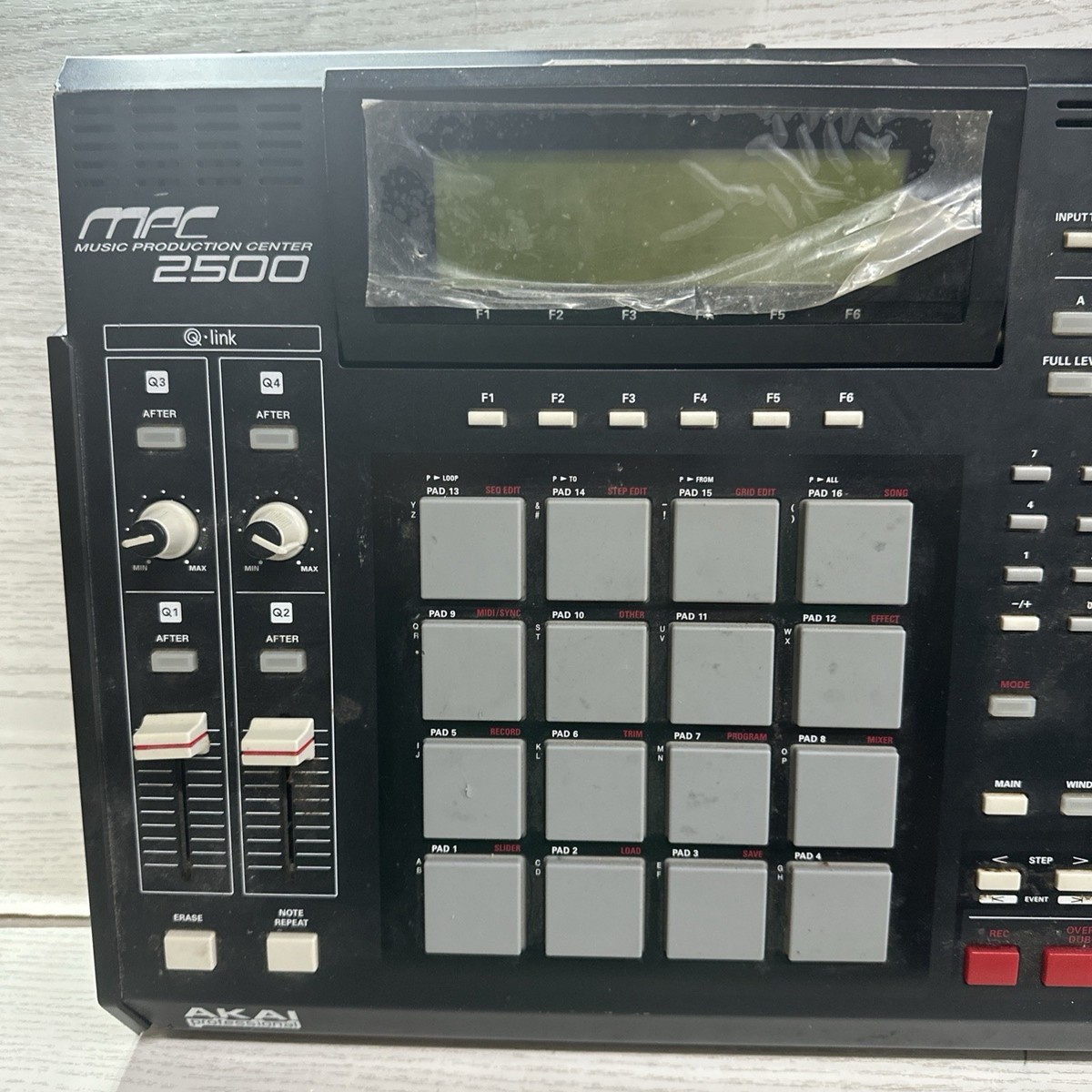 AKAI MPC2500 128MB 美品　メンテ済 AKAI MPC2500 128MB 美品 メンテ済 - メルカリ