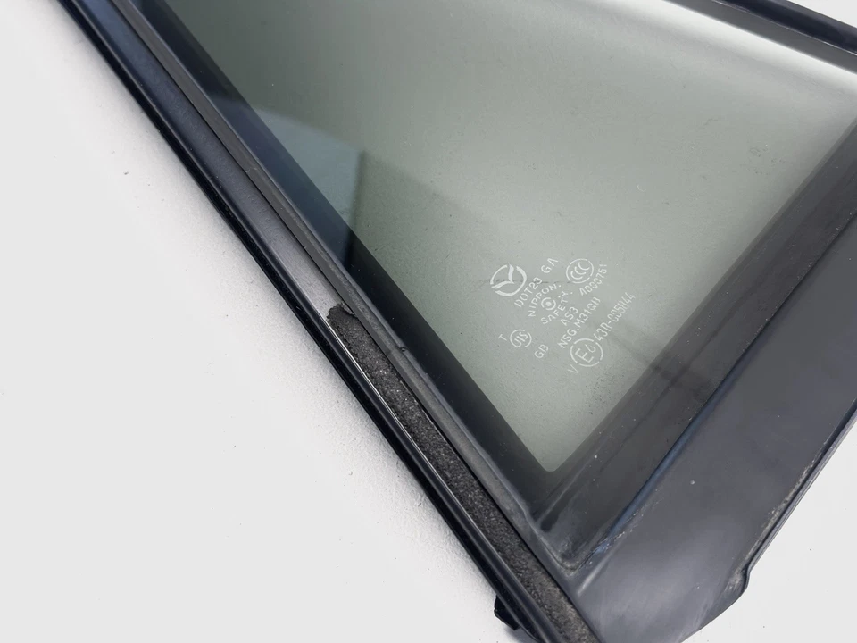 2013-2016 Mazda CX-5 Rear Right Passenger Door Vent Glass Window KD5372651 - Image 4 of 4