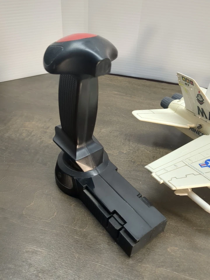 1989 Hasbro Flying Fighters Electronic F-18 Hornet VMFA 314 Sound Works As Shown - Image 2 of 4