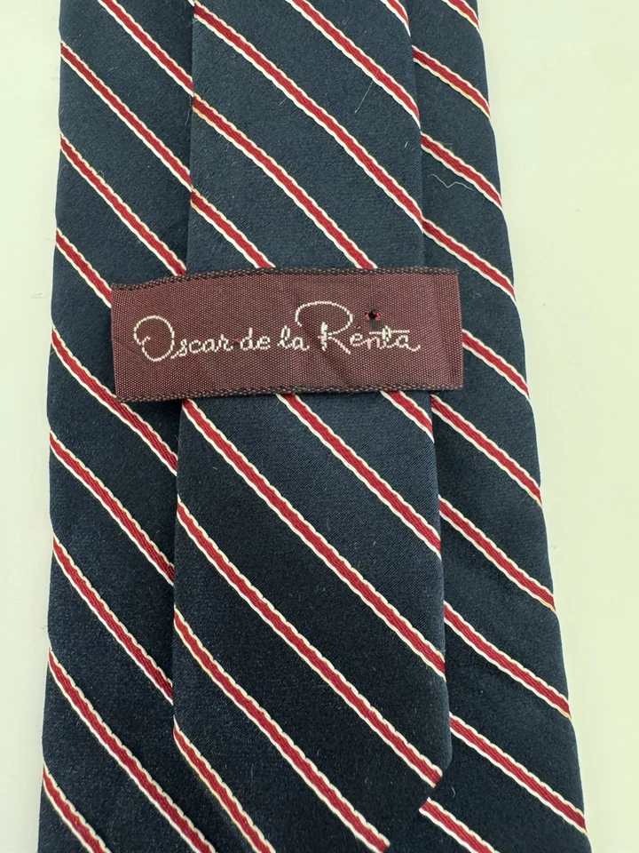 Oscar de la Renta Red Striped navyblue Silk Tie With Red Stripes - Image 3 of 3