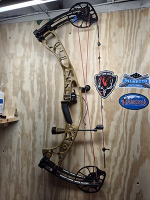 Hoyt Alpha X 30 Signature Series 70lb mathews bowtech