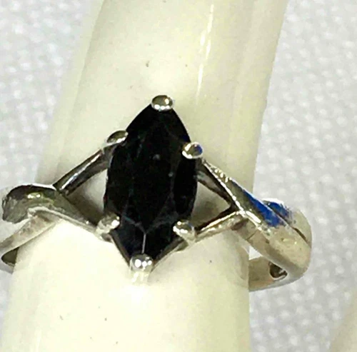 AVON Sterling Silver Ring w Marquise Cut Open Back Black Stone   Sz 6   Flaw