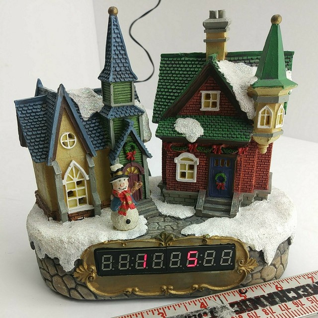 8" Musical"Christmas Carol Clock" Light Sensor 12 Carols Christmas