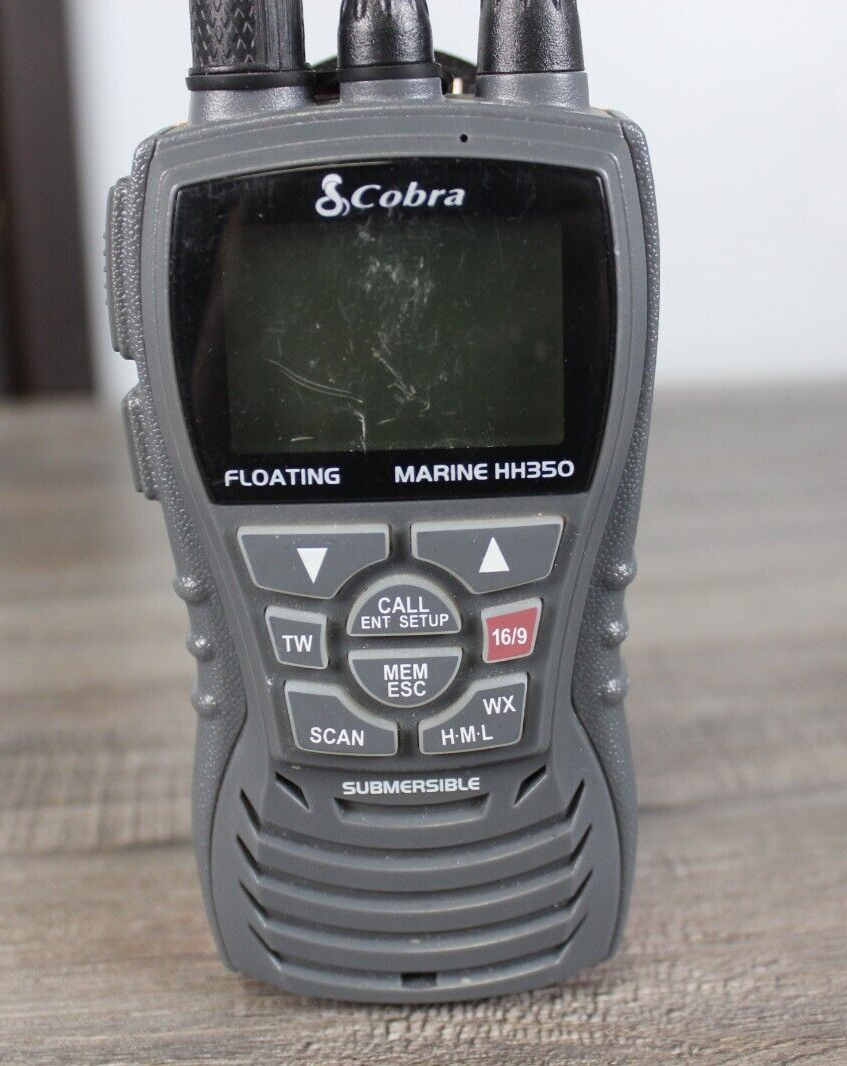 Cobra Marine MR HH350 FLT Marine 6-Watt Floating VHF Radio USED AS IS