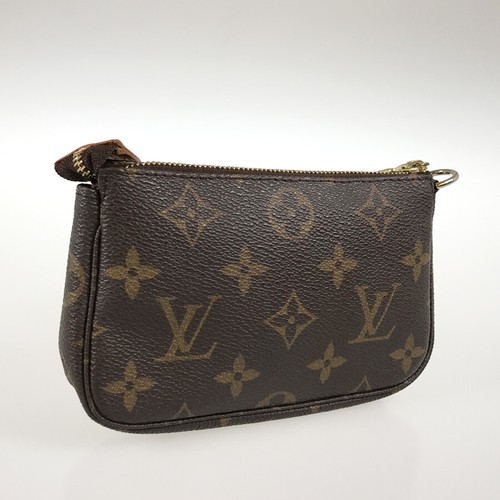LOUIS VUITTON Monogramme Mini officiel Pochette Accessoires M58009 Pouch
