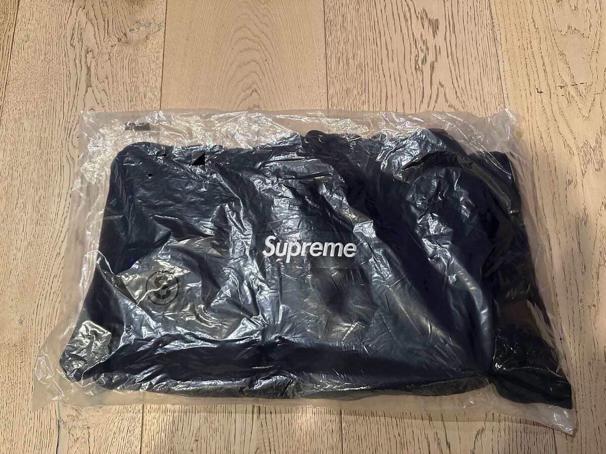 Supreme Black Box Logo Hooded Sweatshirt S FW23 | Ready to Supreme Black Box Logo Hooded Sweatshirt S FW23 | Ready to