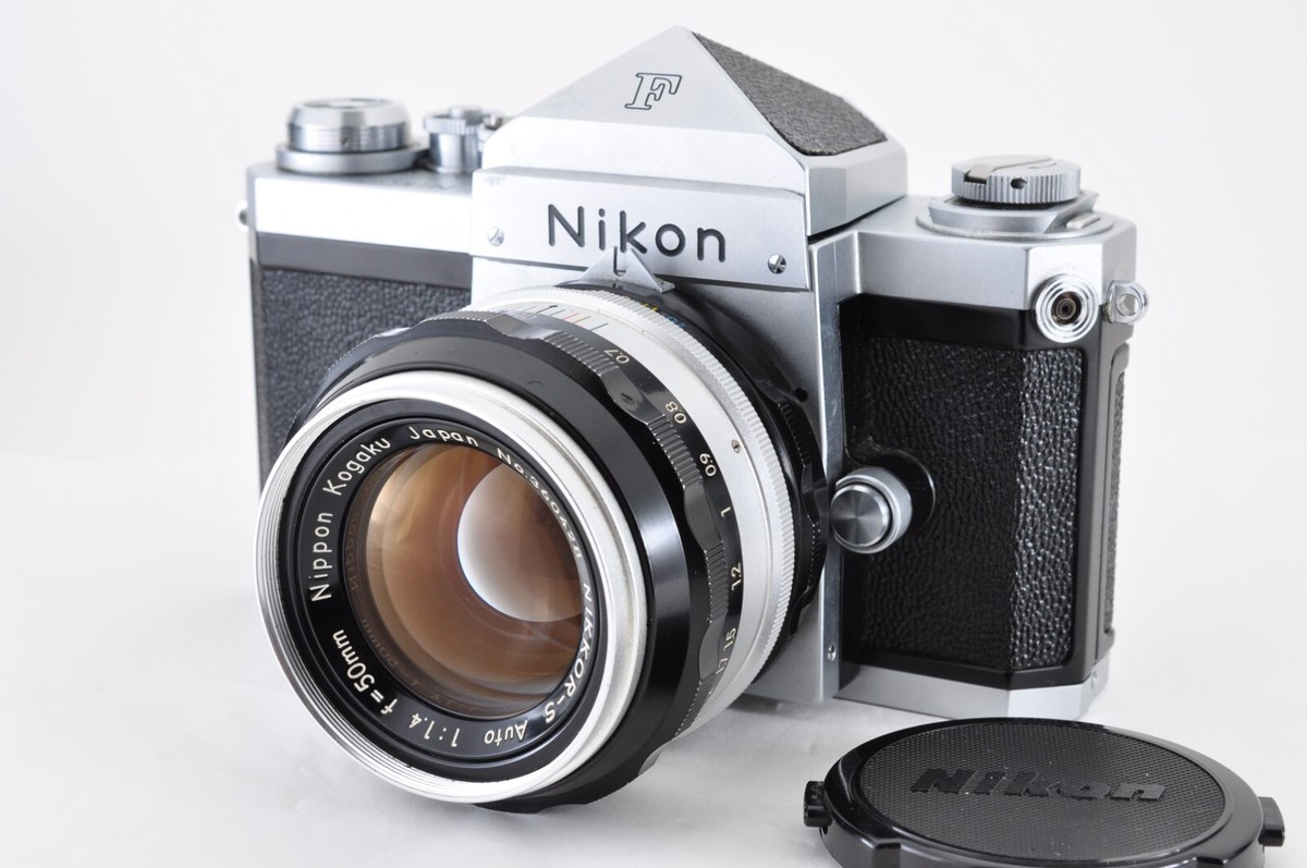 Nikon F 初期 / NIKKOR-S Auto 50mm / 35mm Vintage NIKON F 35MM CAMERA NIKKOR-S 50mm 1:1.4 AUTO LENS W