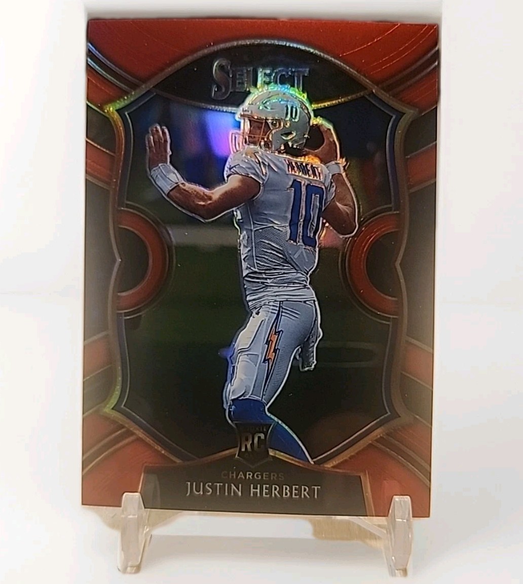 2020 Panini Select Concourse Justin Herbert #44 Red Prizm /99 (RC)