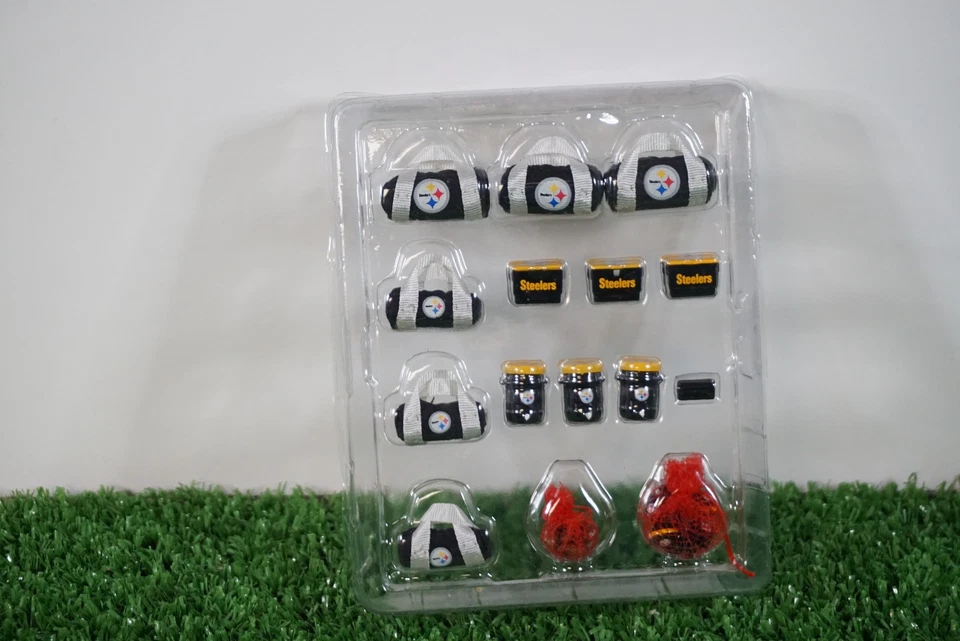 Danbury Mint Steelers Team Bus - Image 3 of 3