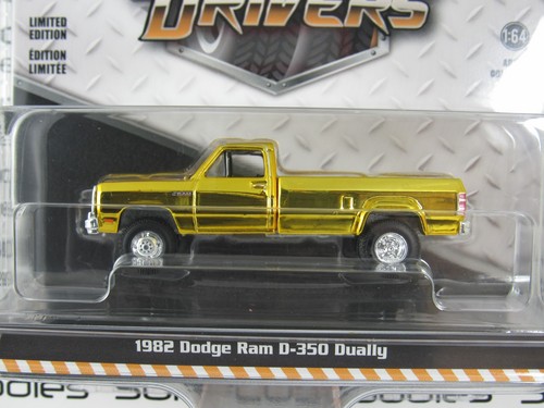 Greenlight Dually Drivers R15: 1982 Dodge Ram D350 D-350 Chrome Green Machine