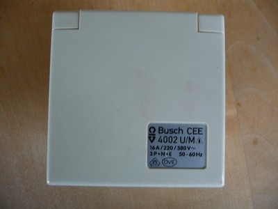 1 Stück Busch-Jaeger CEE 4002 U/M